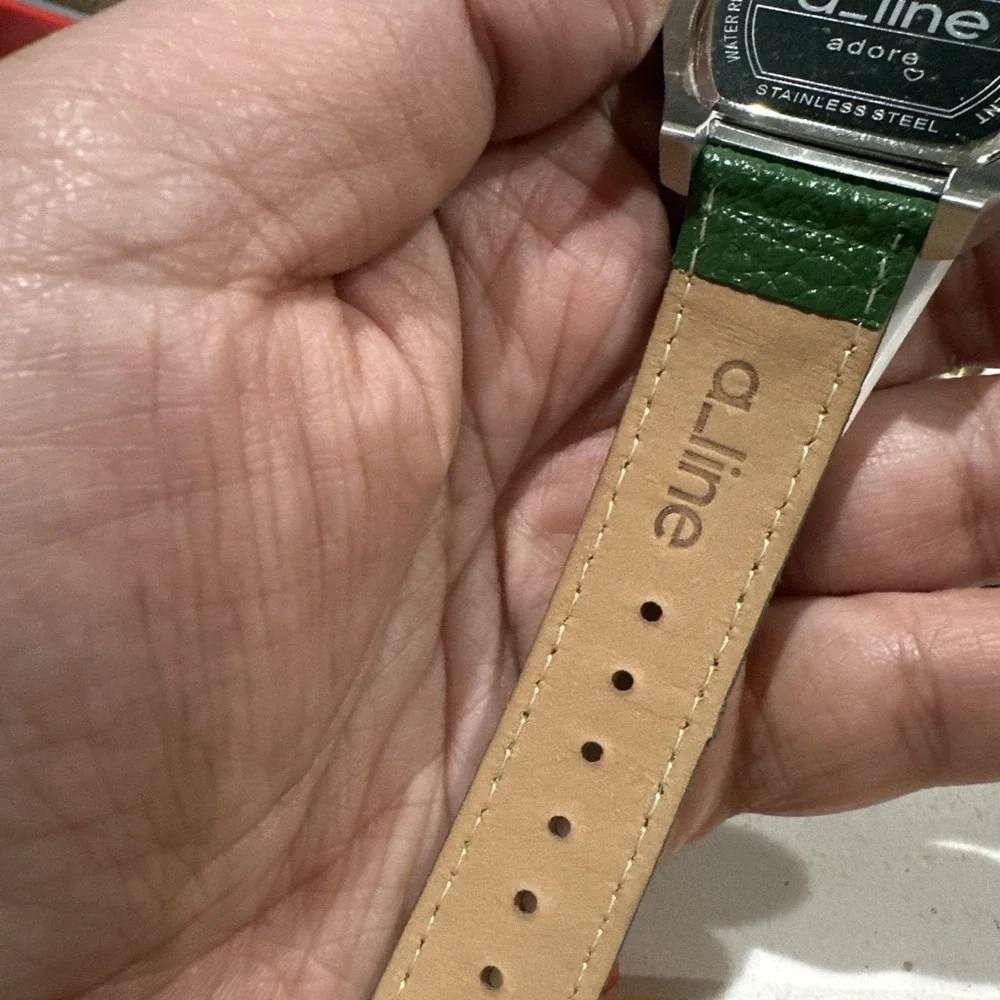 Works A Line Womens Watch Green Leather Strap Silver Tone 42mm Fit 8 -Never Worn